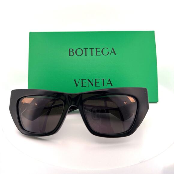 Bottega Veneta Black Acetate Sunglasses with Gold Triangular Detail - Picture 1 of 7